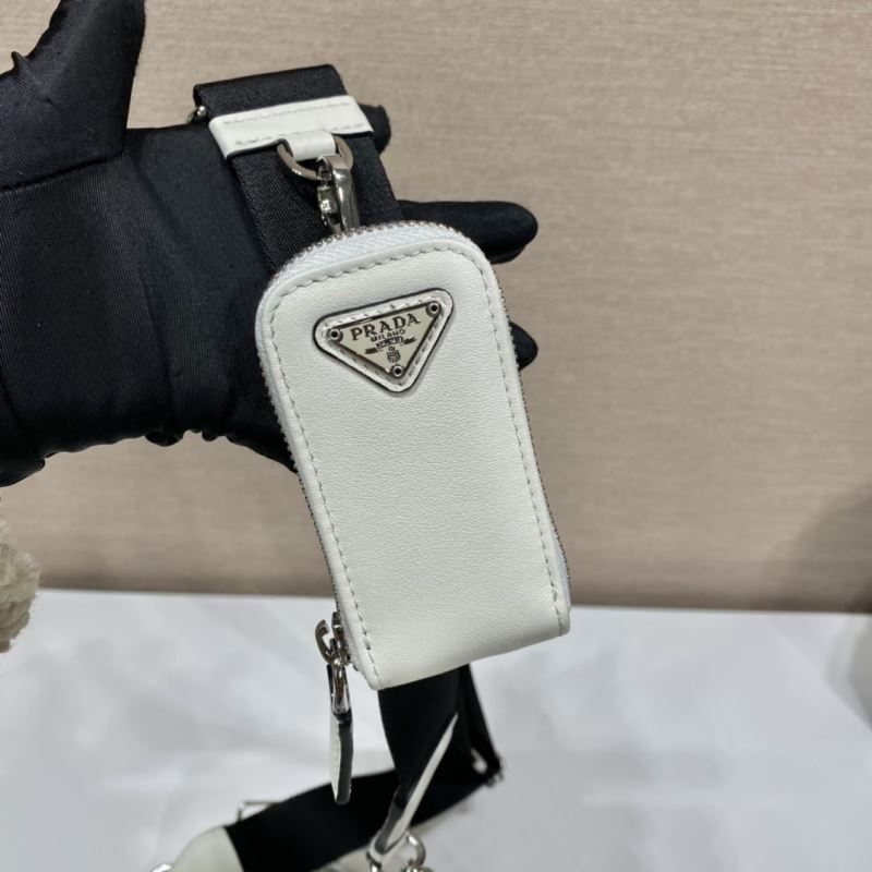 Pra*a triangle pouch